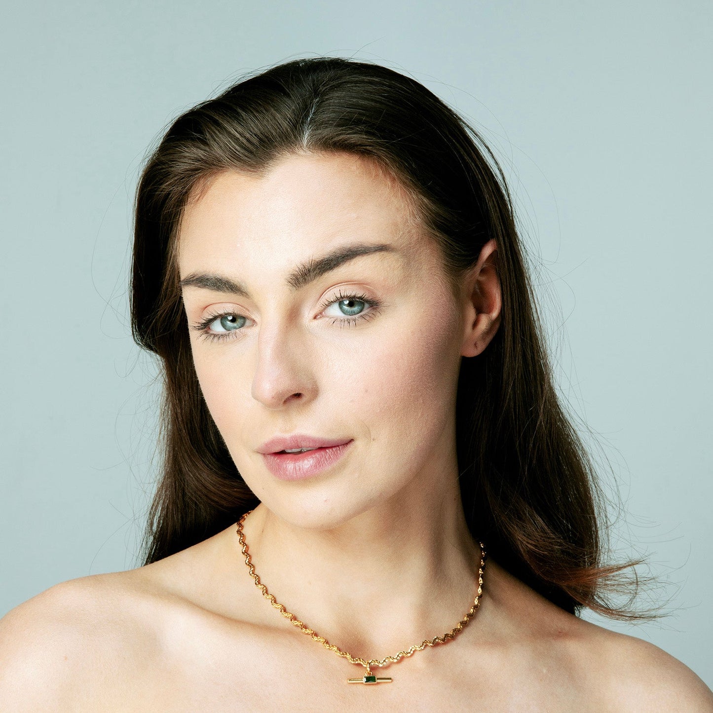 Gold Twisted Chain Necklace with Emerald Charm