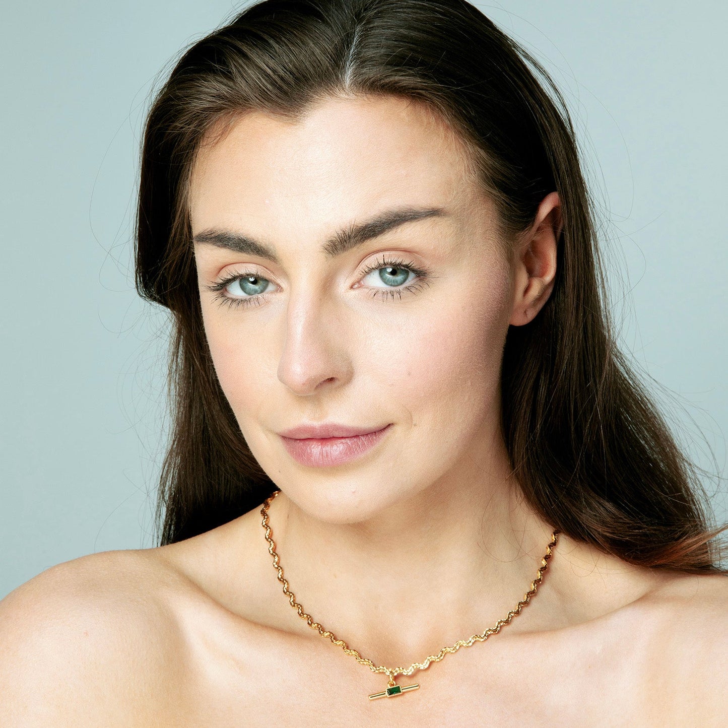 Gold Twisted Chain Necklace with Emerald Charm