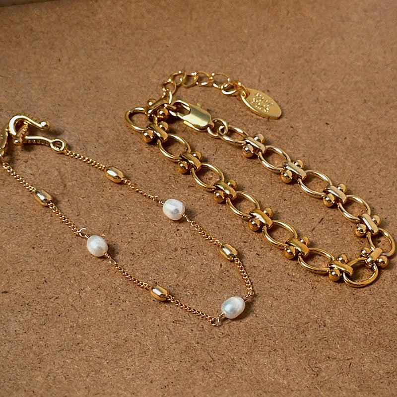 Delicate Gold Link Bracelet