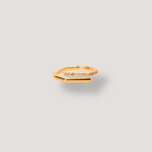 Glam Twist Ring