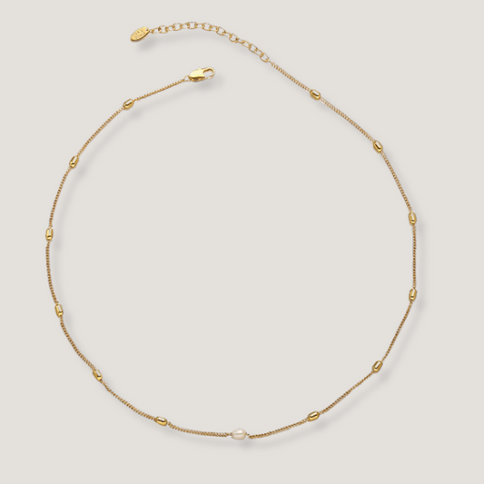 Minimalist Gold Pearl Necklace