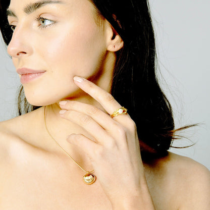 Golden Seashell Pendant Necklace