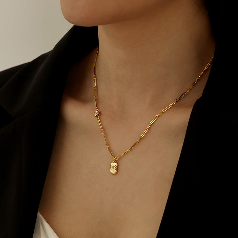 Golden Radiance Necklace