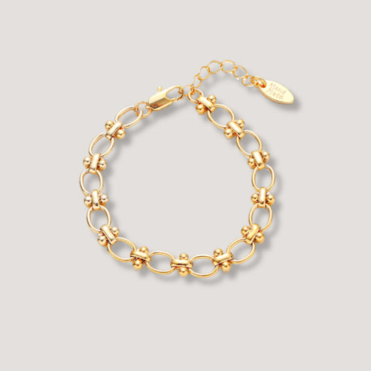 Delicate Gold Link Bracelet