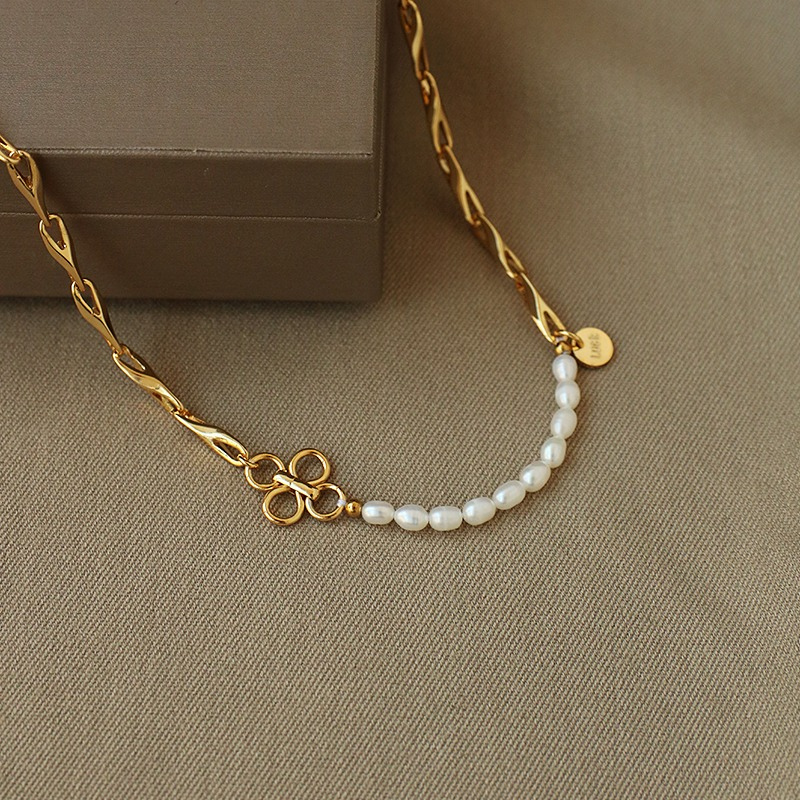 Clover Pearl Necklace (Copy)