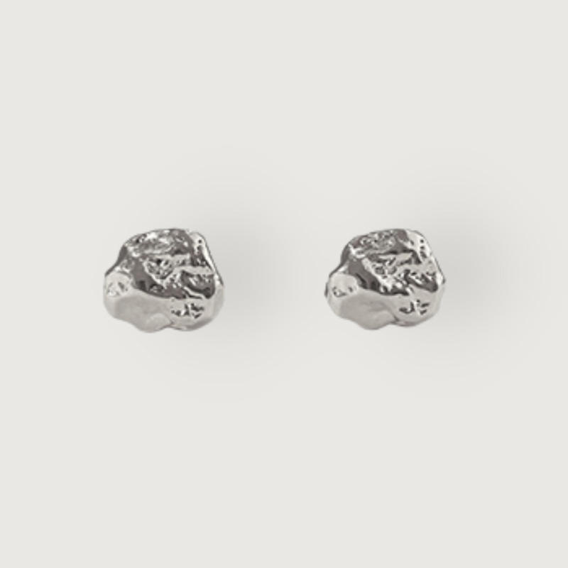 Ladriya Stud Earrings